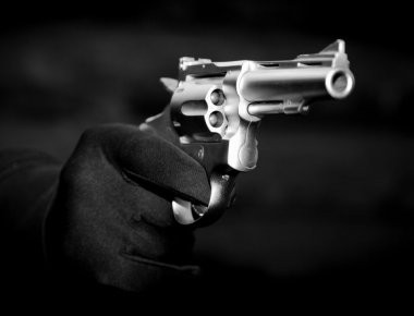 Βίντεο: Ζευγάρι γλιτώνει από ένοπλη ληστεία την τελευταία στιγμή!